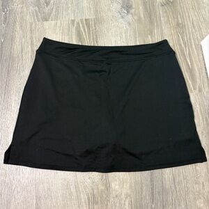 Classic Black Women's athletic Skirt- large